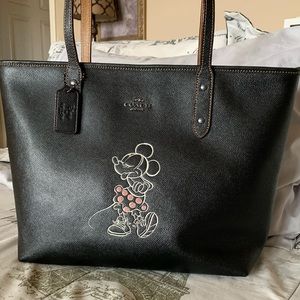 Coach x Disney Minnie Mouse zip top tote